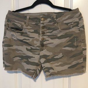 Time And Tru Jean shorts, sz 12, High Rise Green Camo